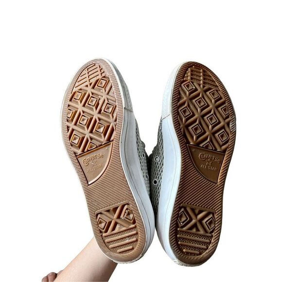 Converse Chuck Taylor 2 Hi Perforated Metallic Silver Women’s Size 8 - Picture 6 of 11